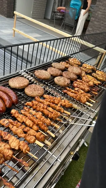 Vlees en spiesen op de bbq